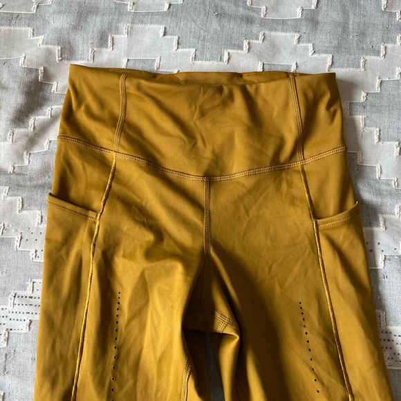 Brooks running leggings - Small - Picture 4 of 6